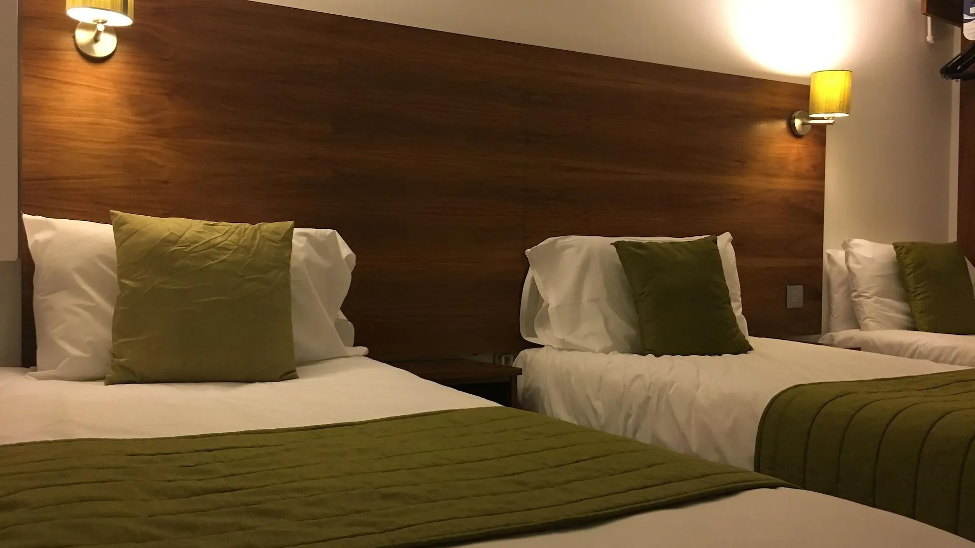 Stockwood Hotel - Luton Airport