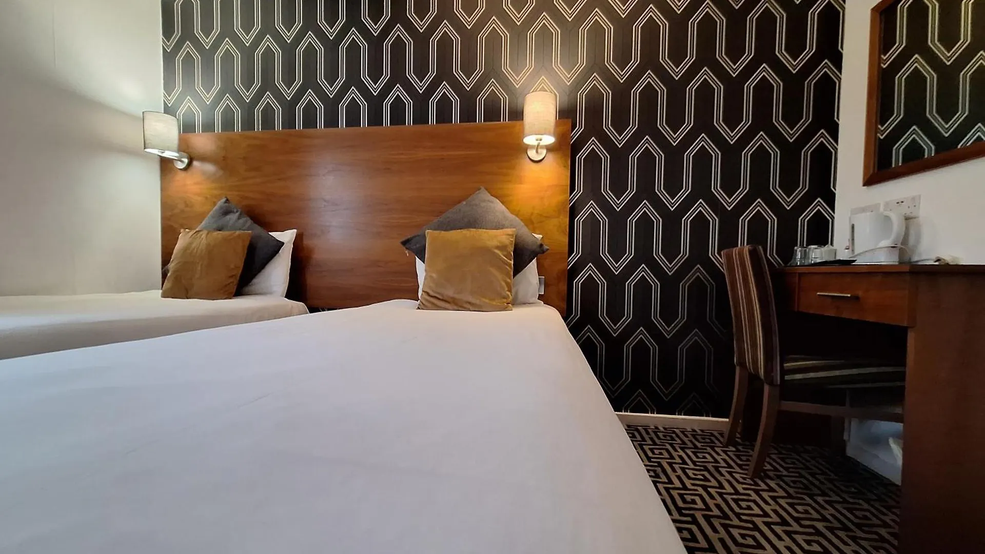 **  Stockwood Hotel - Luton Airport United Kingdom